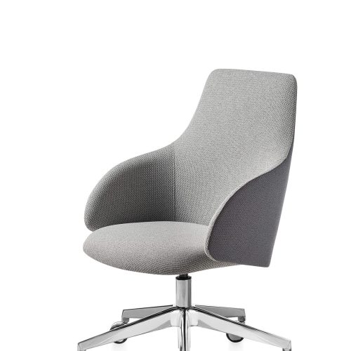 Sedia girevole color grigio chiaro con schienale basso e rotelle vista laterale